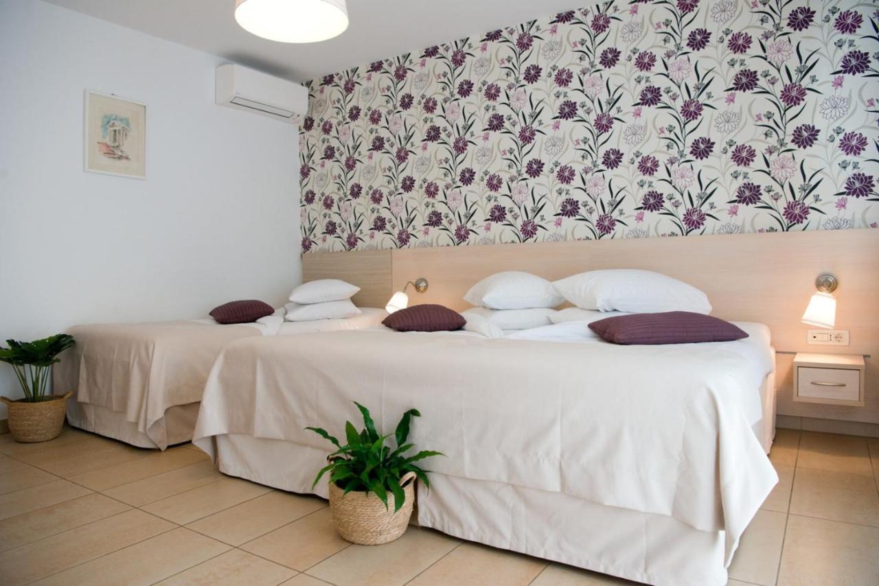 Apartments Sandra Poreč Kültér fotó