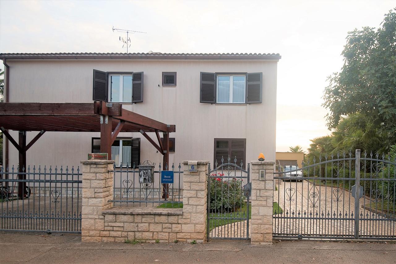 Apartments Sandra Poreč Kültér fotó